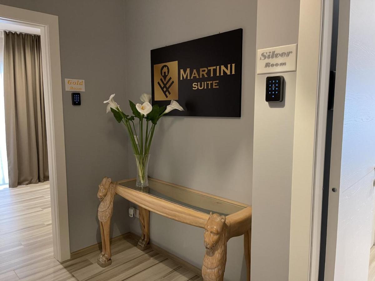 Martini Suite Бари Экстерьер фото